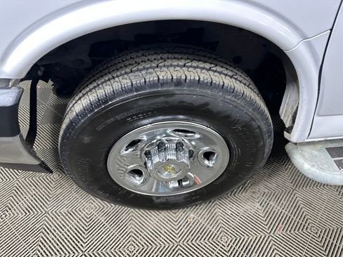 Used 2024 Chevrolet Express 2500 w/ Driver Convenience Package image 10