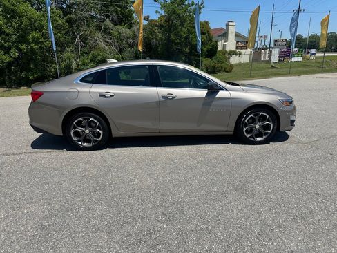 Used 2023 Chevrolet Malibu LT w/ Driver Confidence Package FWD image 6