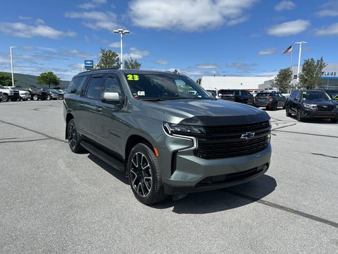 Used 2023 Chevrolet Suburban RST w/ Sport Performance Package image 1