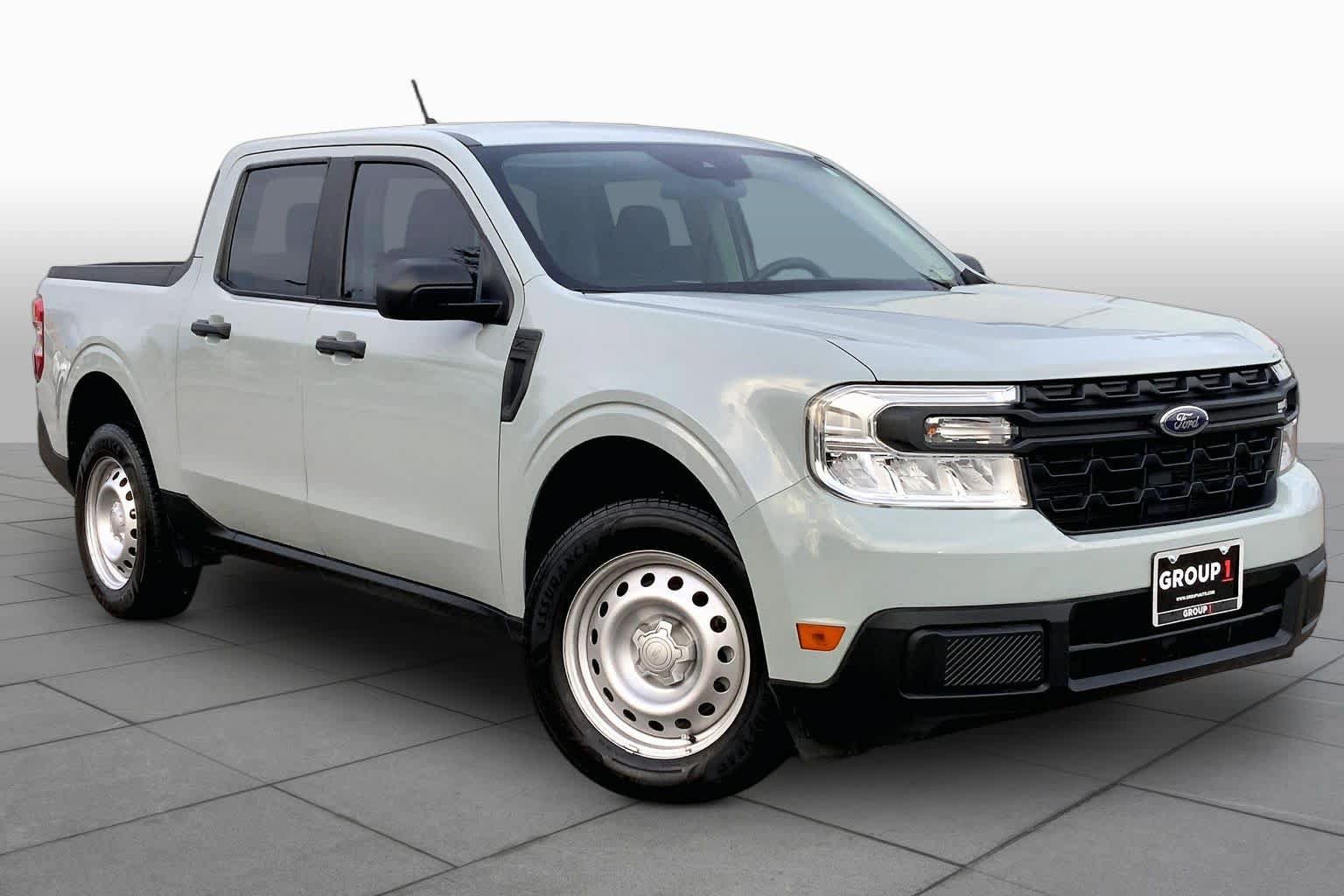 Used 2023 Ford Maverick XL FWD image 3