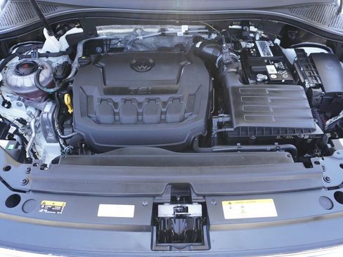 Used 2022 Volkswagen Tiguan SE FWD image 26