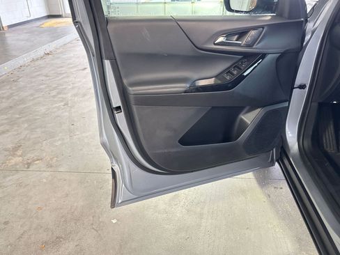 Used 2025 Chevrolet Equinox LT image 22