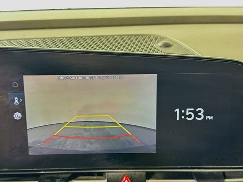 Used 2023 Hyundai Elantra SEL w/ Convenience Package image 14