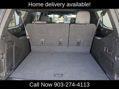 Used 2023 Chevrolet Suburban Premier image 28