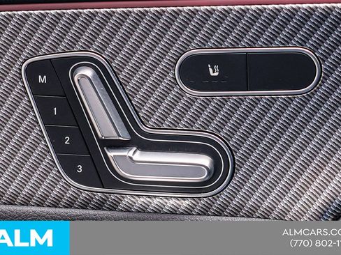 Used 2025 Mercedes-Benz CLA 250 4MATIC image 39