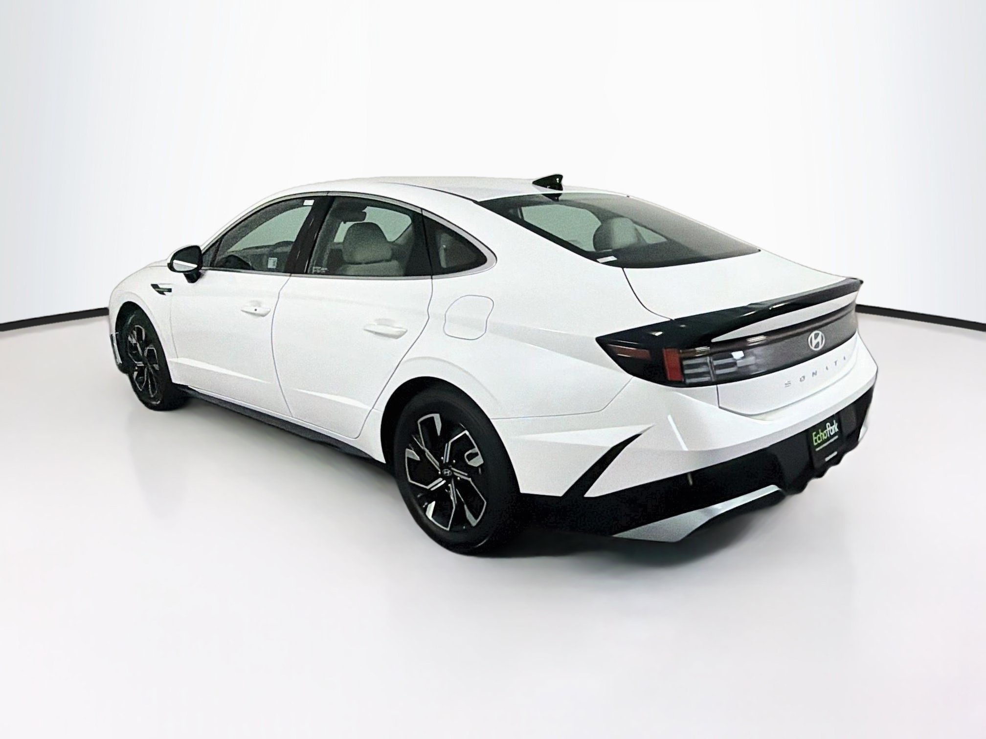 Used 2025 Hyundai Sonata SEL FWD image 5