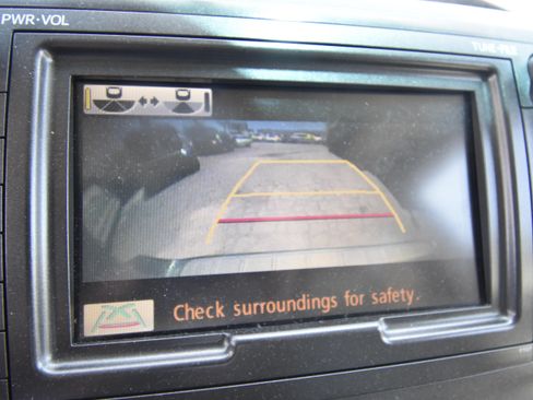 Used 2011 Toyota Sienna Limited w/ Premium Pkg FWD image 14