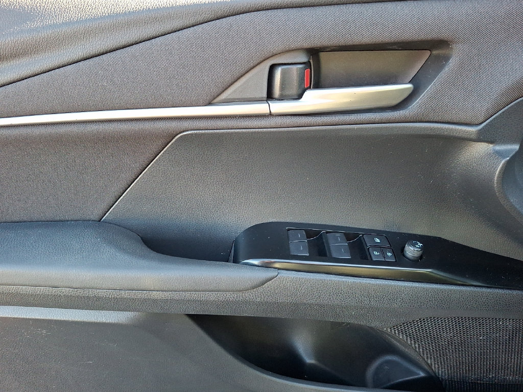 Certified 2025 Toyota Camry LE FWD image 13