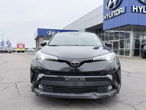 Used 2019 Toyota C-HR Limited image 2