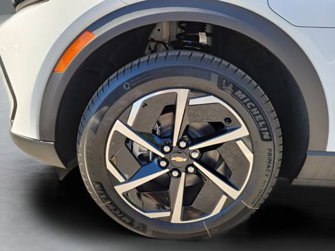 New 2026 Chevrolet Equinox EV LT AWD/4WD image 24