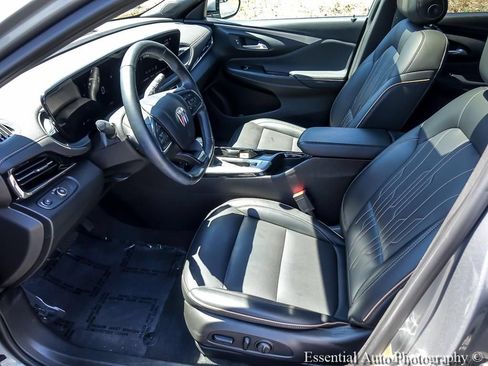 Used 2025 Buick Envista Sport Touring FWD image 10