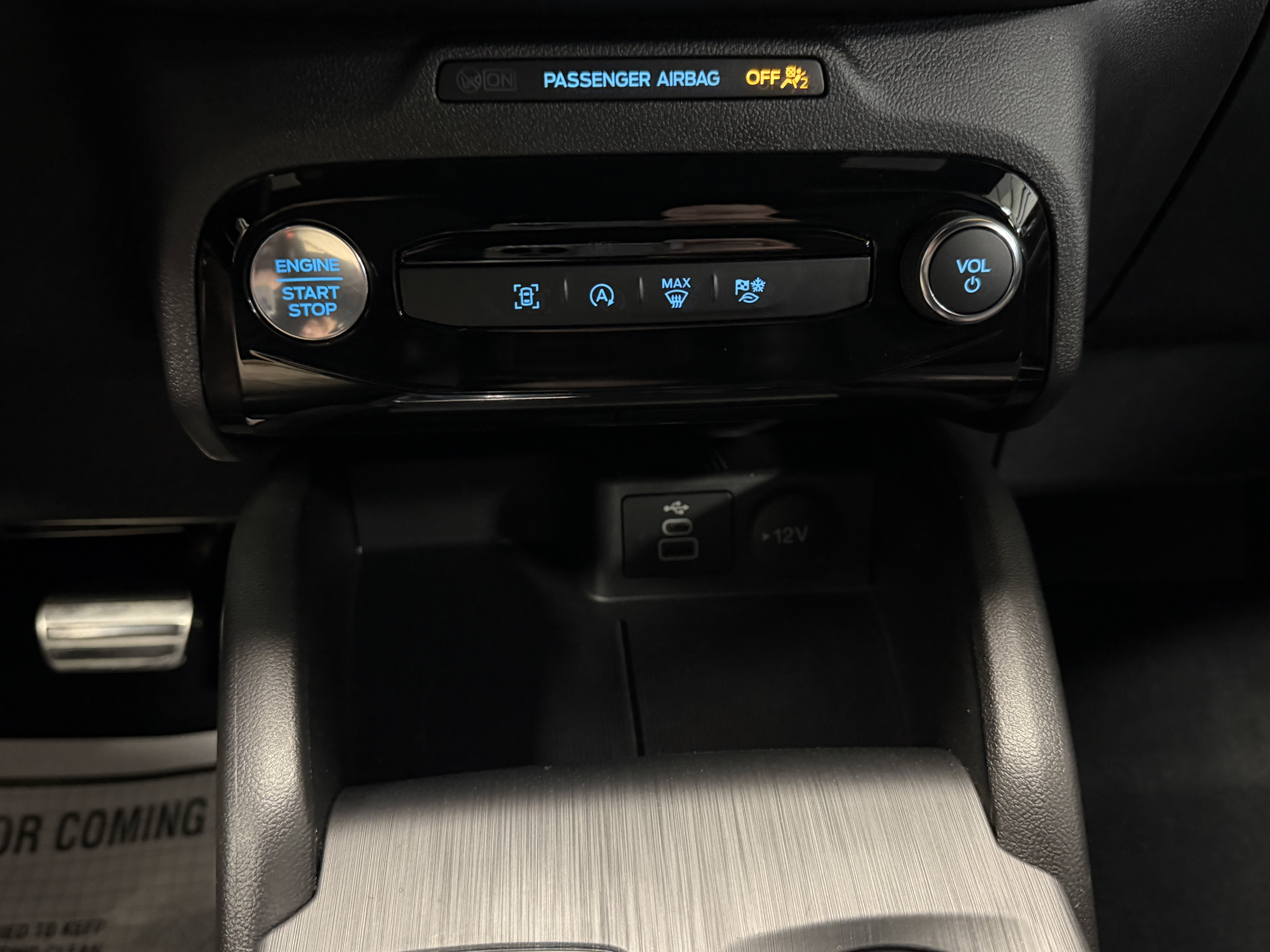Used 2024 Ford Escape ST-Line w/ Tech Pack #1 AWD/4WD image 13