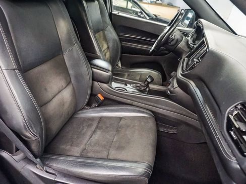 Used 2022 Dodge Durango GT RWD image 16