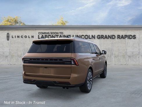 New 2026 Lincoln Navigator L Black Label AWD/4WD image 8