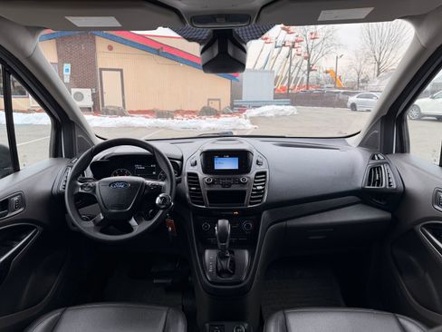 Used 2019 Ford Transit Connect XL image 32