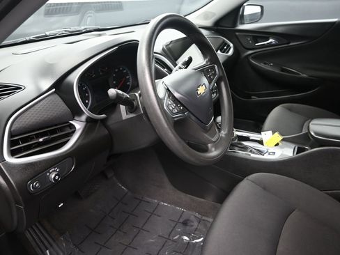 Used 2024 Chevrolet Malibu LT image 12