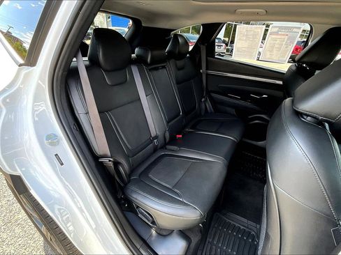 Used 2022 Hyundai Tucson Limited w/ Cargo Package FWD image 29