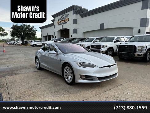 Used 2017 Tesla Model S 60 RWD image 1
