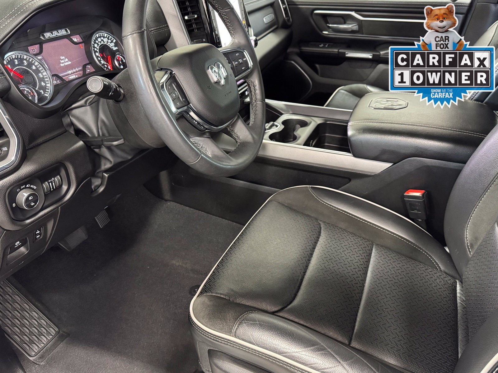 Used 2025 RAM 1500 Laramie AWD/4WD image 15