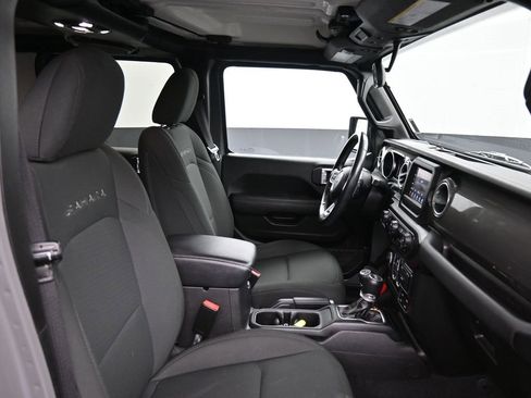 Used 2021 Jeep Wrangler Unlimited Sahara w/ Safety Group image 29