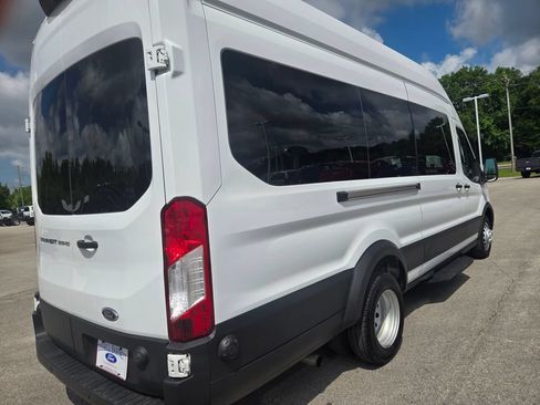 Used 2024 Ford Transit 350 XL RWD image 4