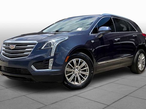 Used 2018 Cadillac XT5 Luxury w/ Driver Awareness Package image 2