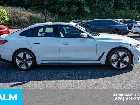 Used 2023 BMW i4 eDrive35 RWD image 9