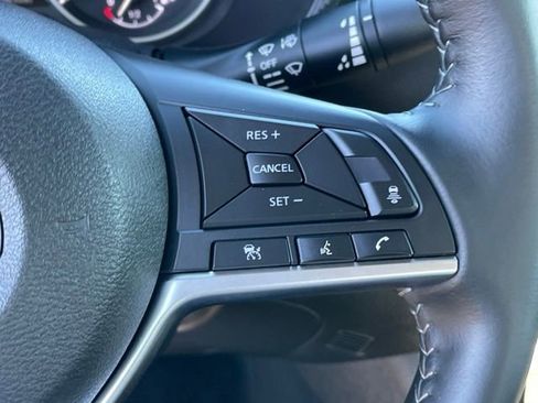 Used 2023 Nissan Sentra SV FWD image 12