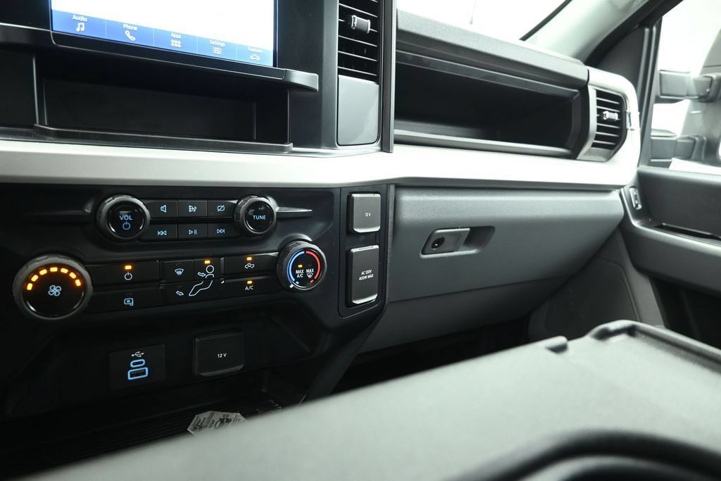 Certified 2024 Ford F250 XL w/ STX Appearance Package AWD/4WD image 17