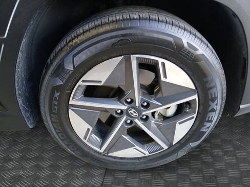 Used 2025 Hyundai Tucson SEL FWD image 23