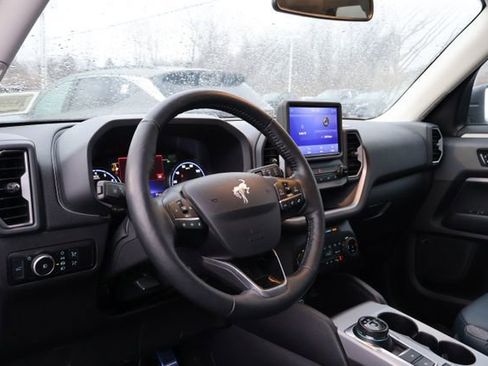 Used 2022 Ford Bronco Sport Outer Banks w/ Tech Package image 5