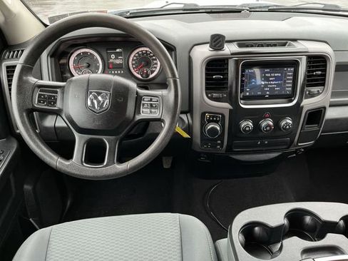Used 2017 RAM 1500 Express AWD/4WD image 13