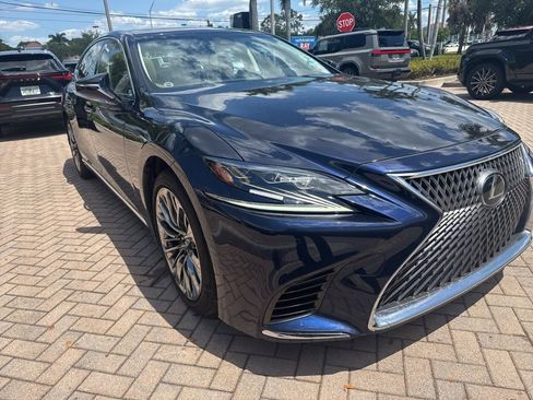 Used 2020 Lexus LS 500 w/ Accessory Package (Z2) RWD image 1