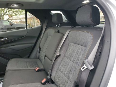 Used 2022 Chevrolet Equinox LT image 8