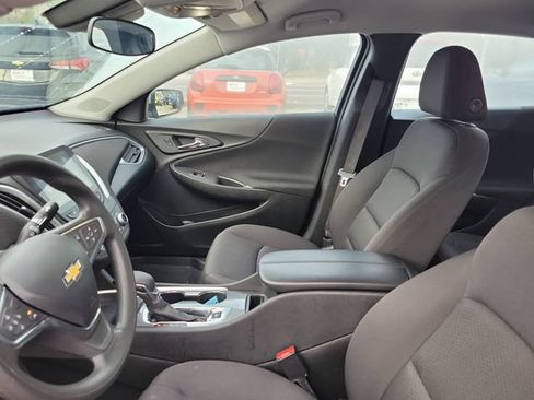 Used 2025 Chevrolet Malibu LT FWD image 13