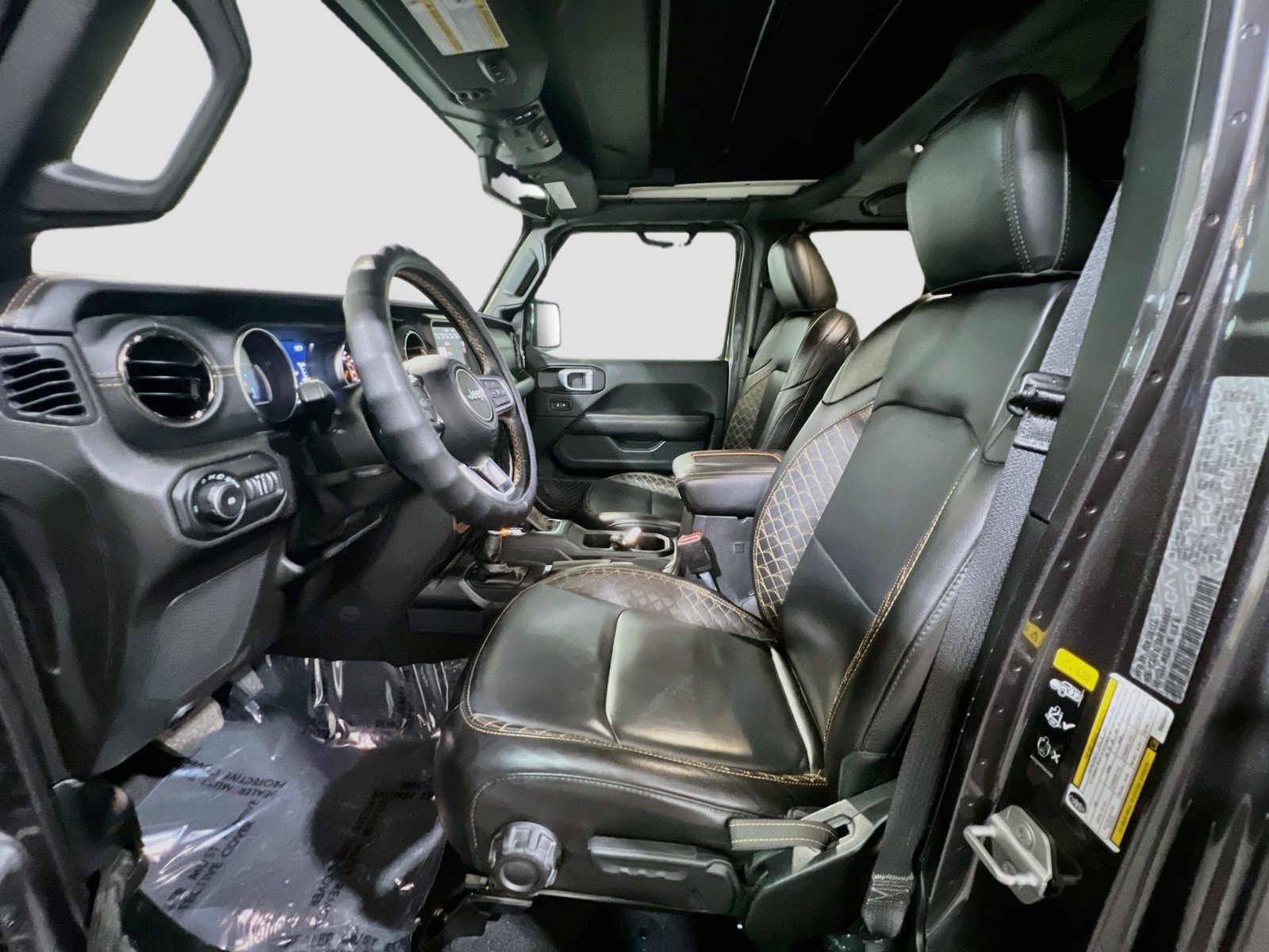 Used 2021 Jeep Wrangler Unlimited Sahara AWD/4WD image 15