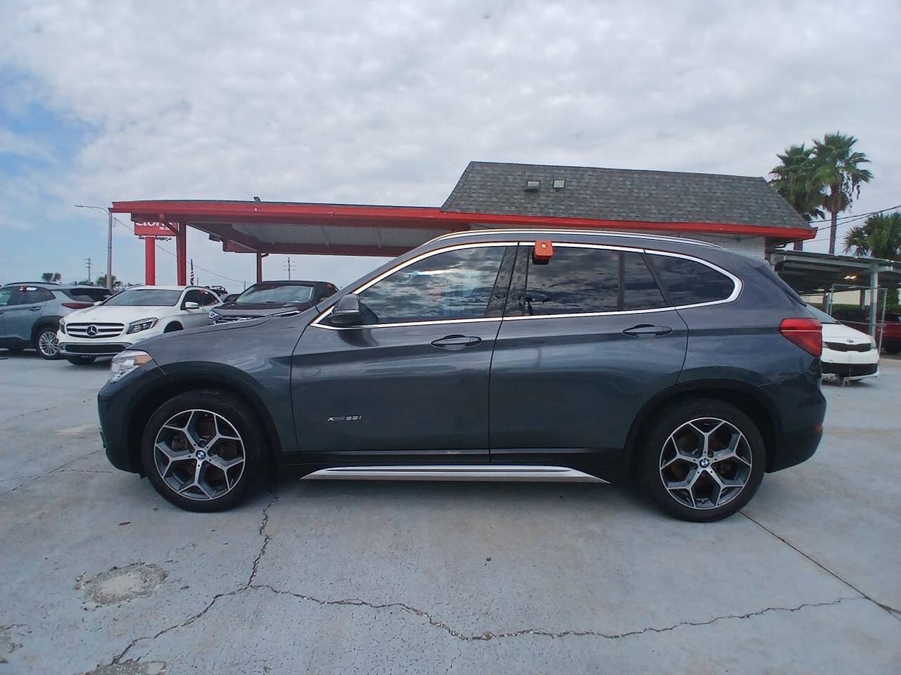 Used 2016 BMW X1 xDrive28i AWD/4WD image 5
