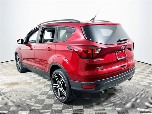 Used 2019 Ford Escape SEL image 5