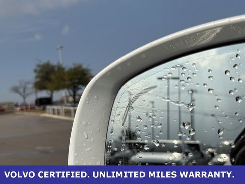 Certified 2025 Volvo XC90 B6 Plus image 11