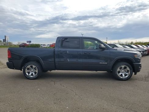New 2026 RAM 1500 4x4 Crew Cab image 9