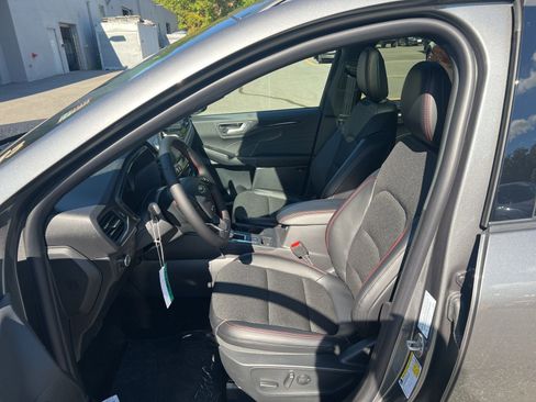 New 2025 Ford Escape ST-Line Elite w/ Tech Pack #1 image 18