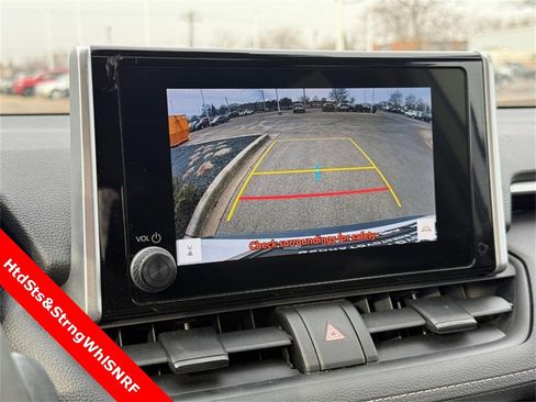 Used 2023 Toyota RAV4 XLE w/ Convenience Package image 24