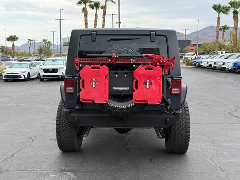Used 2017 Jeep Wrangler Sport AWD/4WD image 4