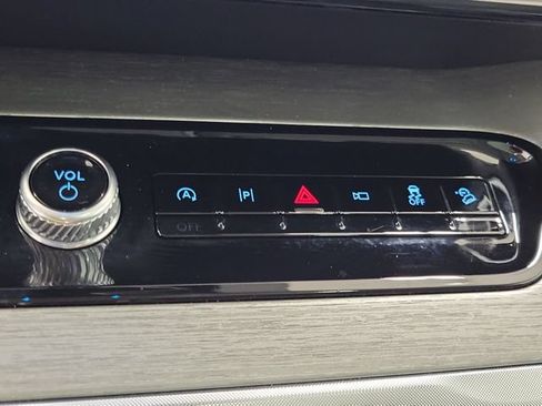 Used 2025 Ford Expedition Max Platinum AWD/4WD image 36