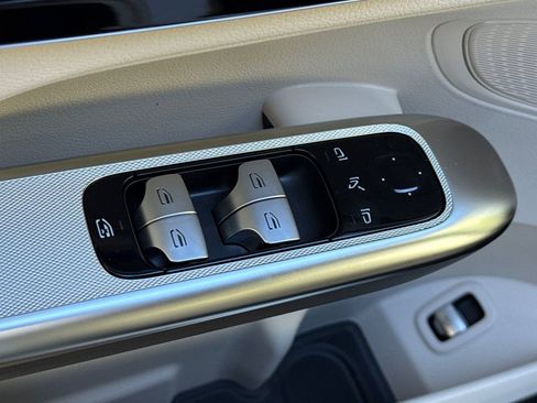 New 2026 Mercedes-Benz GLC 300 4MATIC image 23