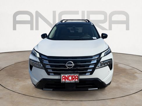 Used 2025 Nissan Rogue Platinum w/ Platinum Premium Package AWD/4WD image 5