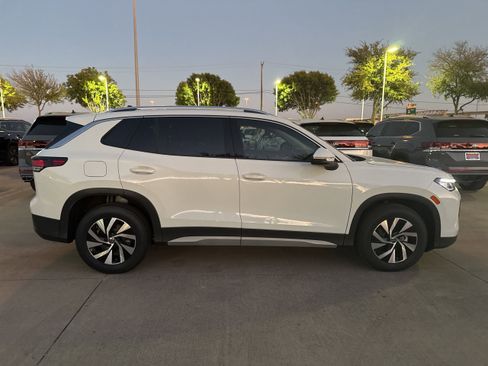 New 2025 Volkswagen Tiguan S image 2