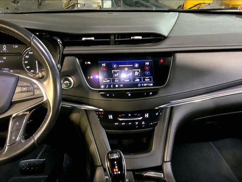 Used 2020 Cadillac XT5 Luxury image 6