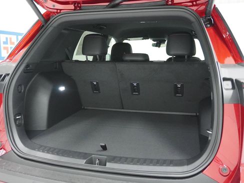 New 2026 Chevrolet Equinox RS w/ Convenience Package III image 8