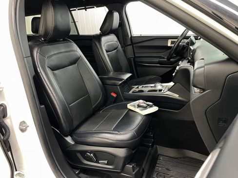 Used 2020 Ford Explorer Limited w/ Class III Trailer Tow Package AWD/4WD image 44